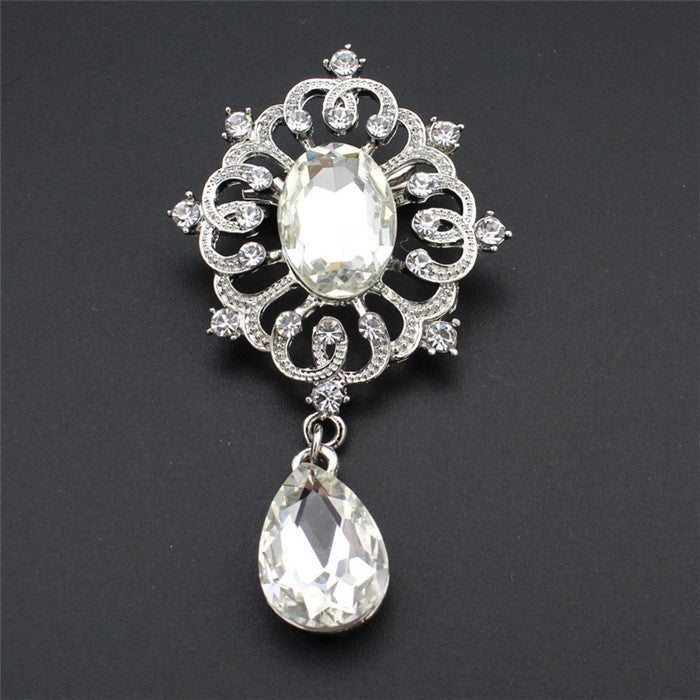 Autumn Winter New Fashion Retro Crystal Pendant  Alloy Plating Brooch New Fashion Women Christmas Gift 8 Style